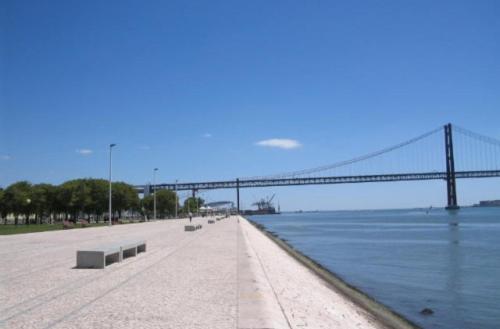 Appartement Belem! Charming 2 Bedroom W Terrace, Wifi & Free Street Parking Lisboa
