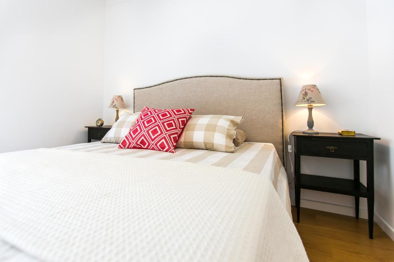 Appartement Belem! Charming 2 Bedroom W Terrace, Wifi & Free Street Parking *