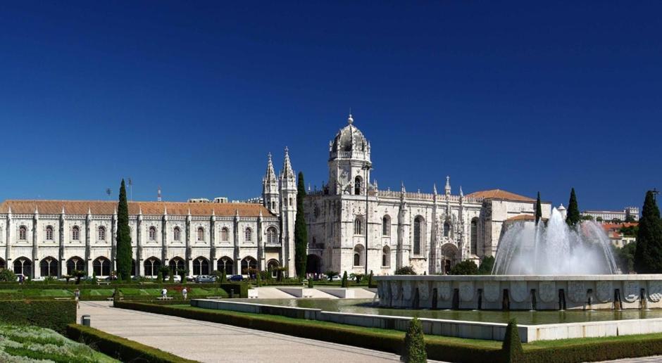Belem! Charming 2 Bedroom W Terrace, Wifi & Free Street Parking Appartement *