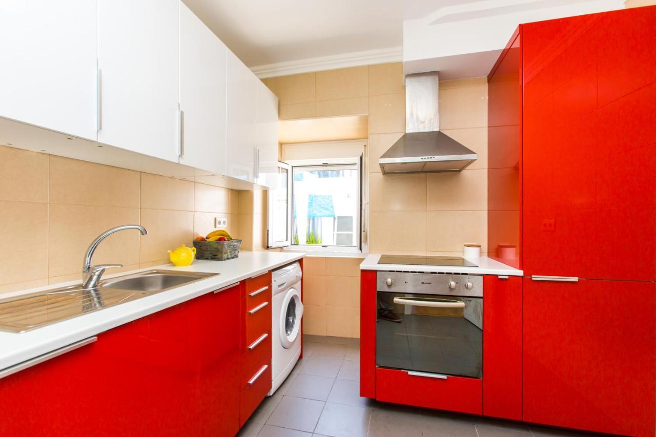 Belem! Charming 2 Bedroom W Terrace, Wifi & Free Street Parking Appartement *