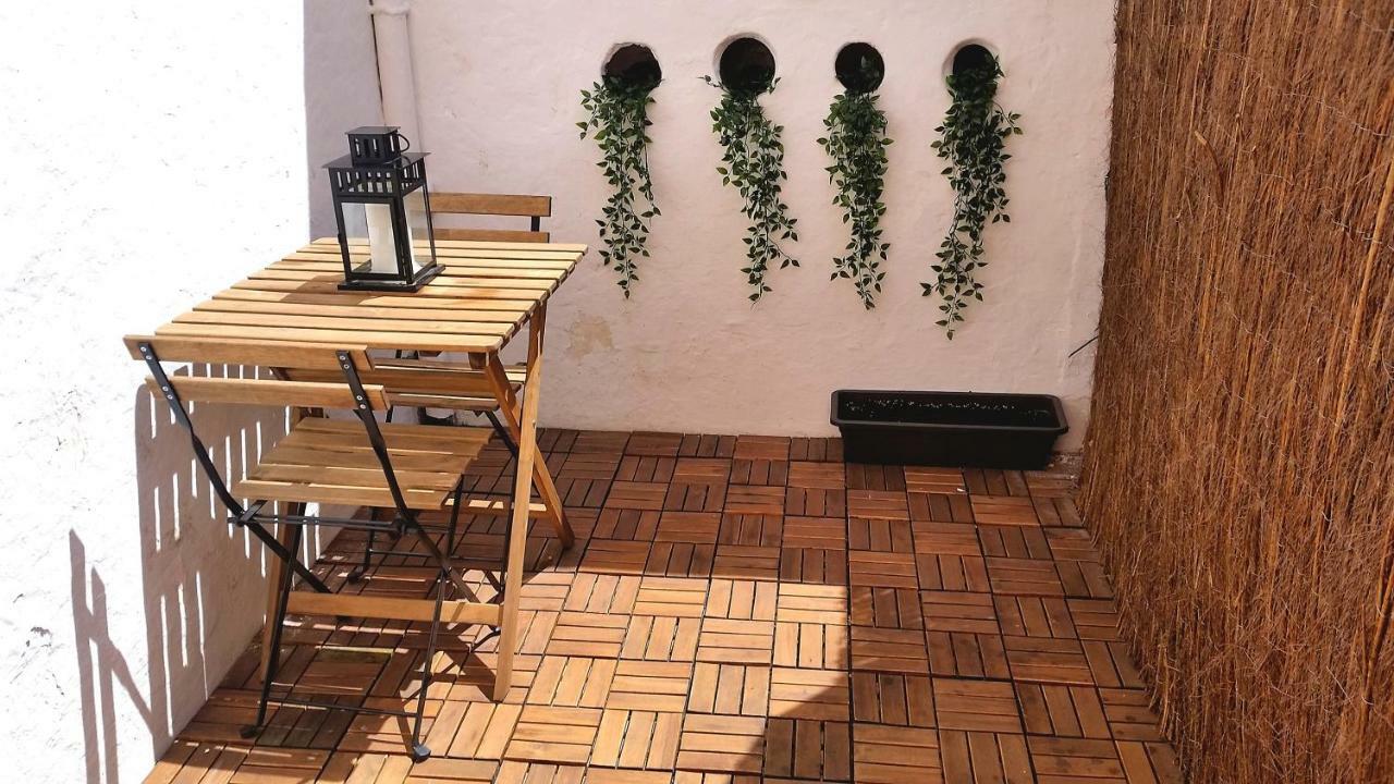 Lejlighed Belem! Charming 2 Bedroom W Terrace, Wifi & Free Street Parking Lisboa