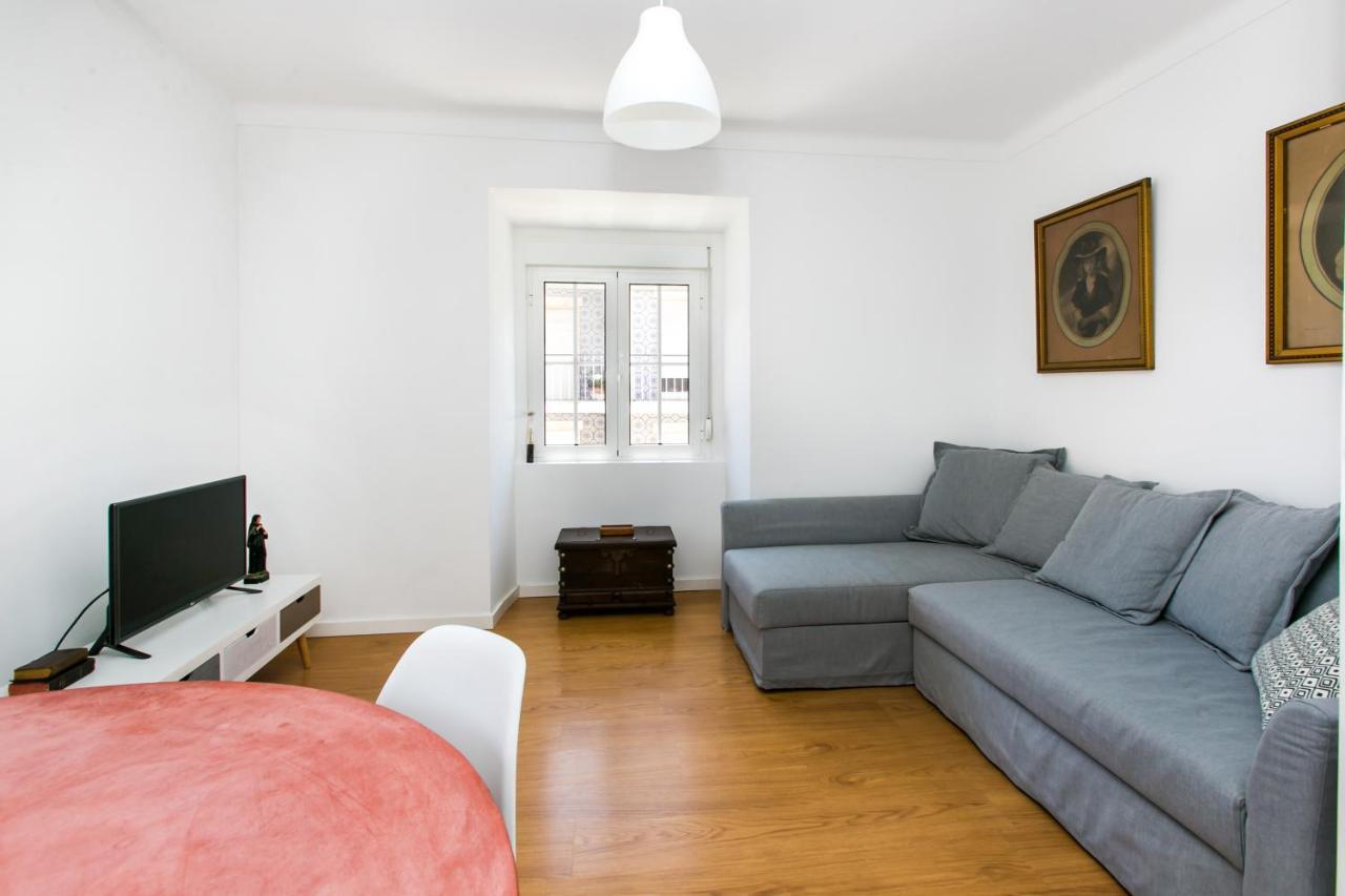 Lejlighed Belem! Charming 2 Bedroom W Terrace, Wifi & Free Street Parking Lisboa